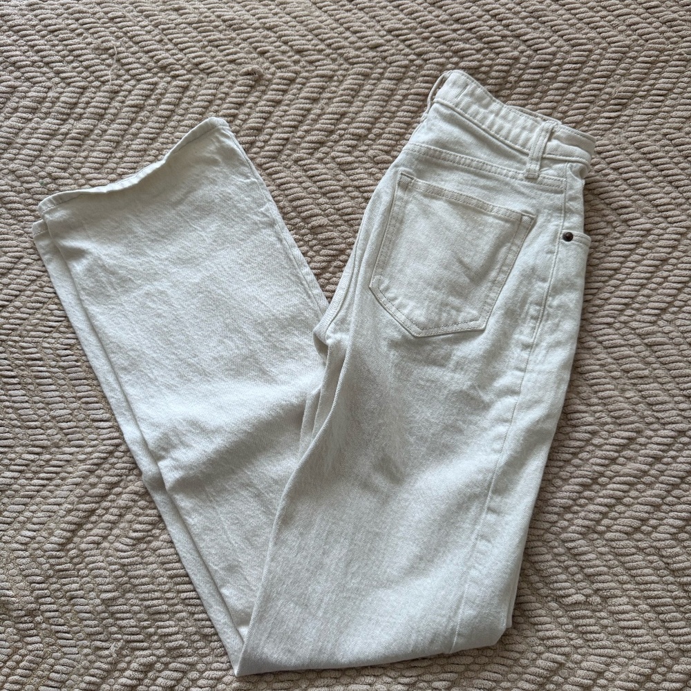 Abercrombie High Rise 90s Relaxed Jean Curve Love